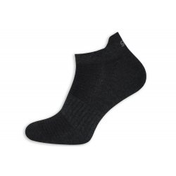 Sport. Čierne pánske krátke ponožky.